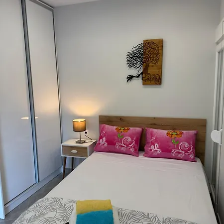 Km56 Luxury سالونيك